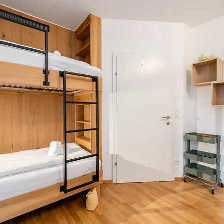 Highland Moments - By Mynests Grobming